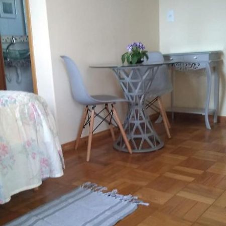 Loft em local tranquilo, com garagem compartilhada a dois quarteirões do centro histórico, 15 min de Tiradentes Apartamento São João del Rei Exterior foto